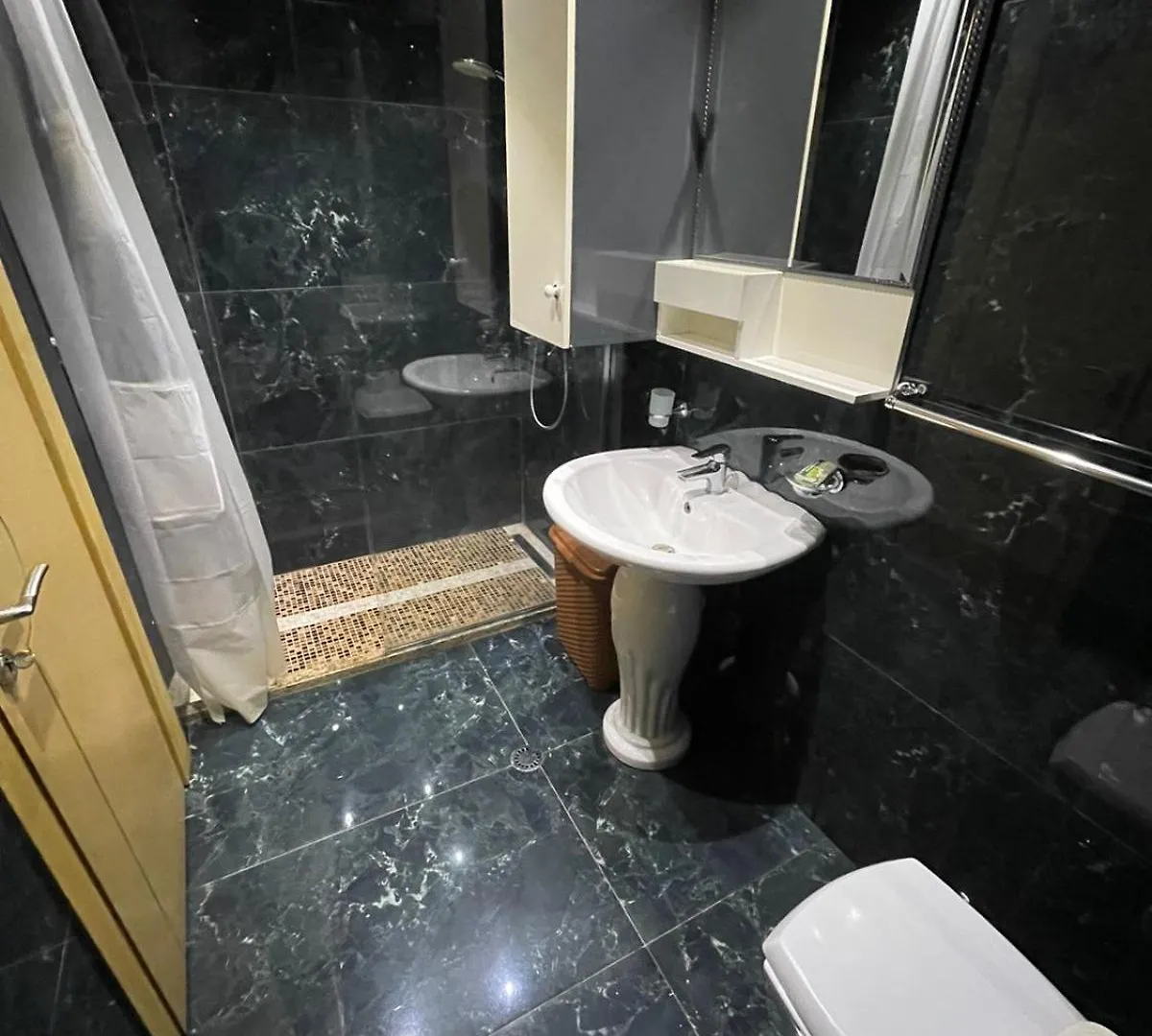 I&S Apartment 1 Golem  0*, Golem (Tirana)