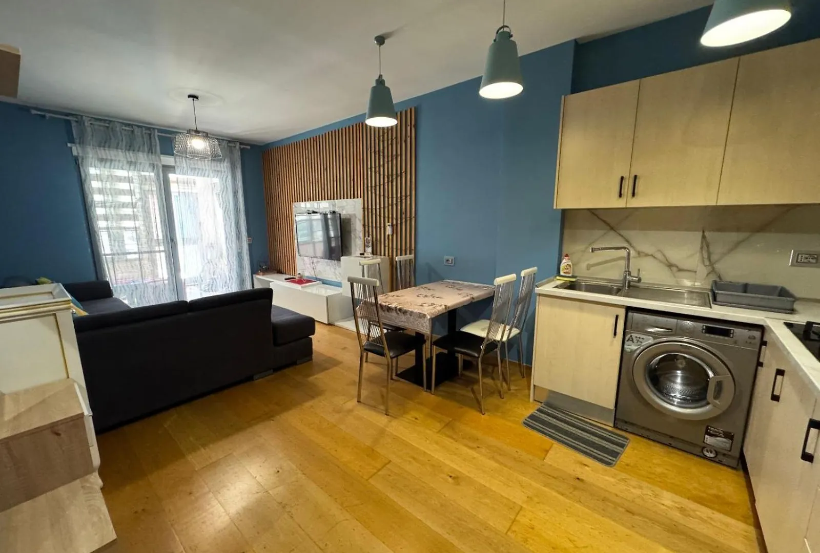 I&S Apartment 1 Golem