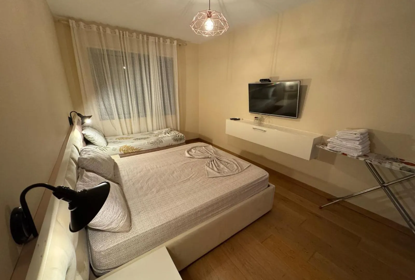I&S Apartment 1 Golem